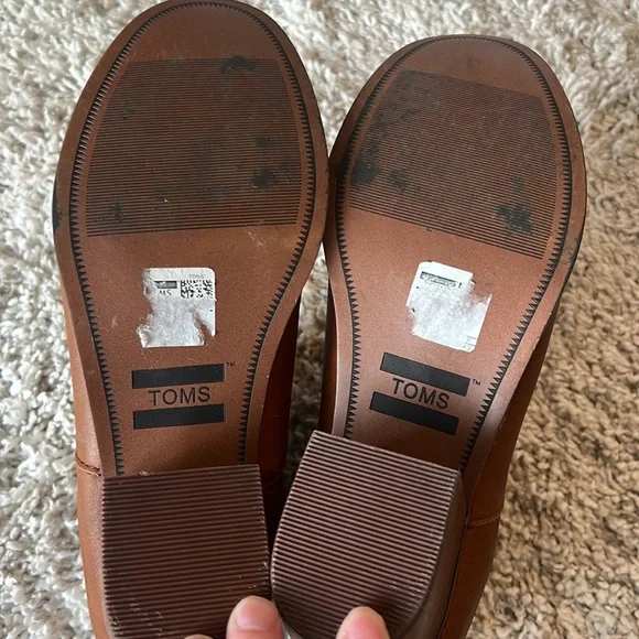 Tom’s Leather Booties - Picture 3 of 5